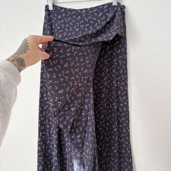 Madewell ruffle wrap midi skirt - Picture 5 of 7